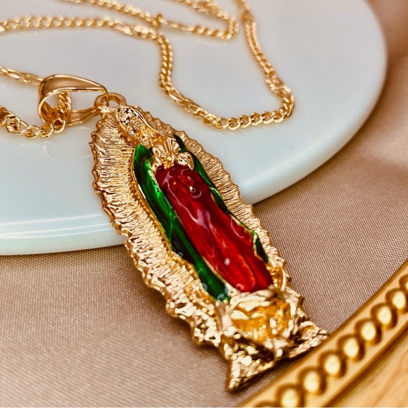 Luzy Jewelry Jewelry - Our Lady Of Guadalupe 3D Enamel Pendant Curb Diamond Cut Design Necklace Gold
